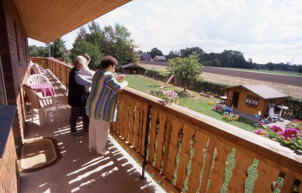 Ferienhof Meyer Landhotel 佩特尔斯哈根 外观 照片