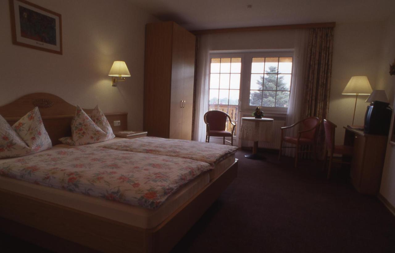 Ferienhof Meyer Landhotel 佩特尔斯哈根 外观 照片